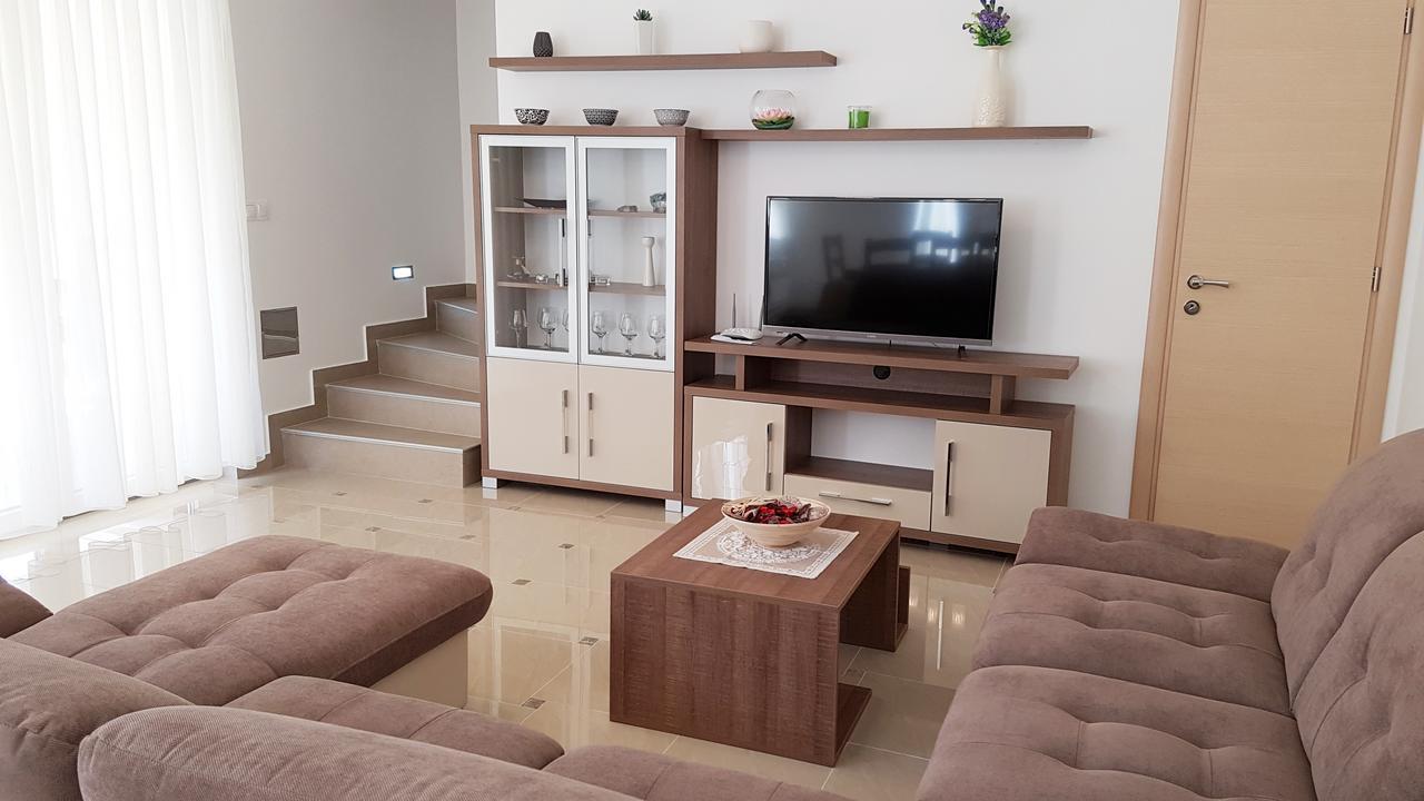 Villas Simag Banjole Exterior photo