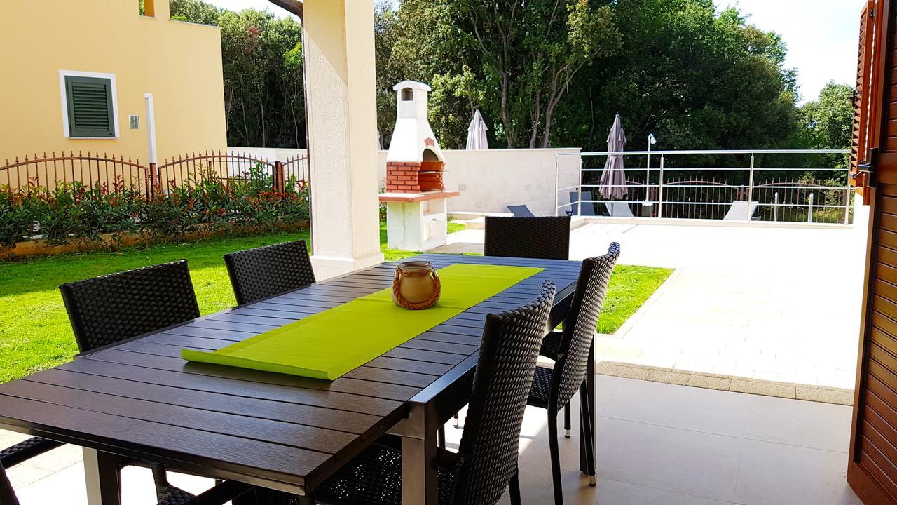 Villas Simag Banjole Exterior photo
