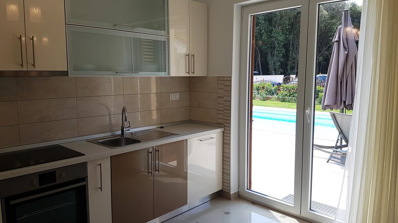 Villas Simag Banjole Exterior photo